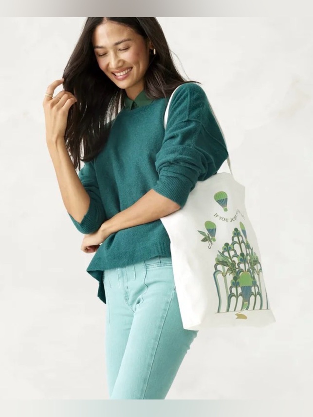 Vera Bradley Wicked Woodlark Tote Bag featuring a charming Land of Oz NWT